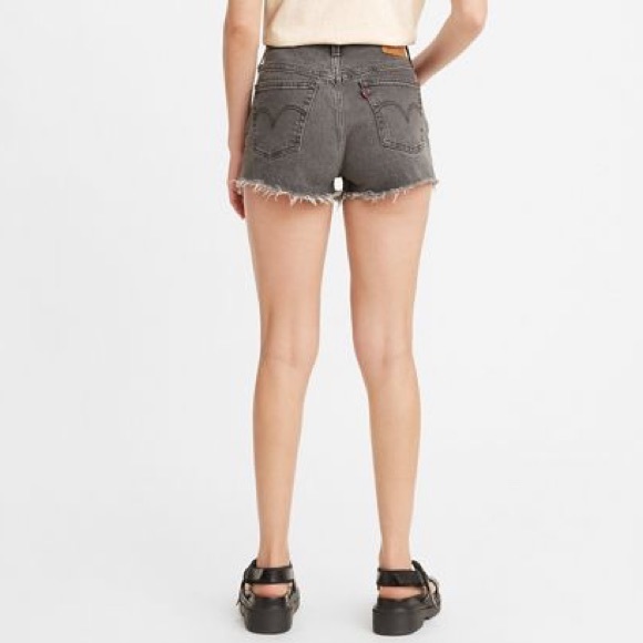 501®️ Levi’s Original High Rise Shorts - Picture 2 of 9